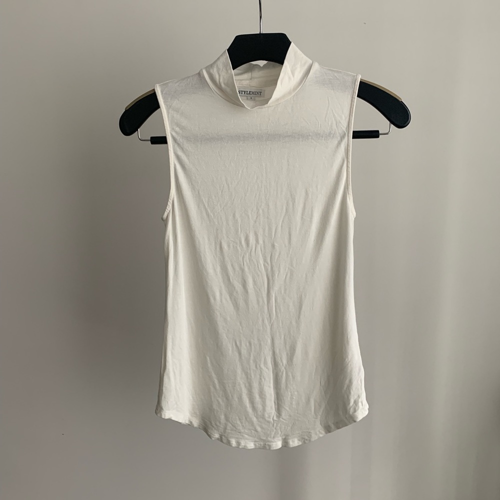 STYLE MINT Sleeveless Top